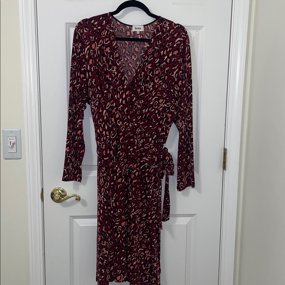 Leota Burgundy Animal Print Long Sleeve Wrap Dress 2X - Picture 2 of 7